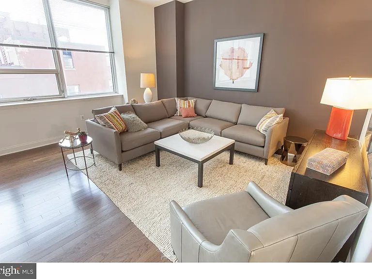 811-1 Filbert St #107 — Photo 13