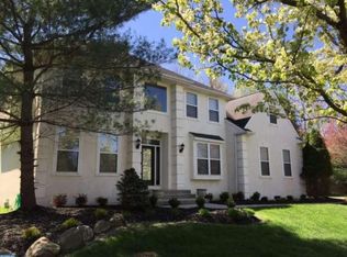 3 Quail Ct, Mount Laurel, NJ 08054