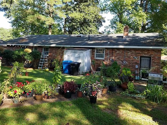 Room for a garden in back.