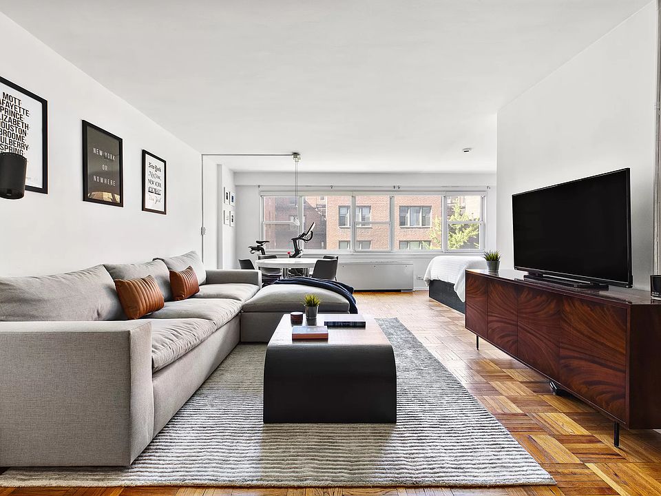 1st image of 101 W 12th St APT 5T