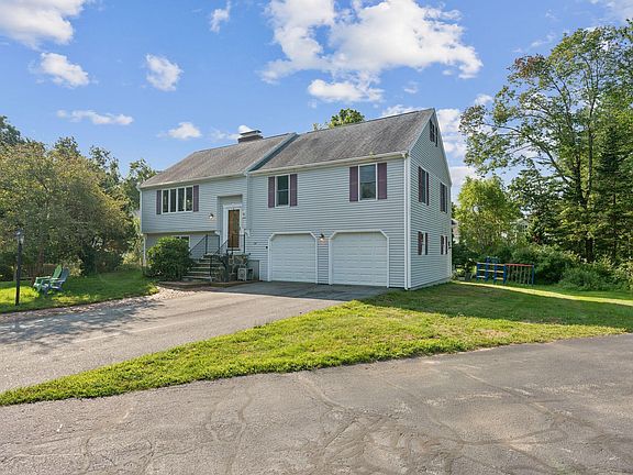 2nd image of 9 Penwood Circle