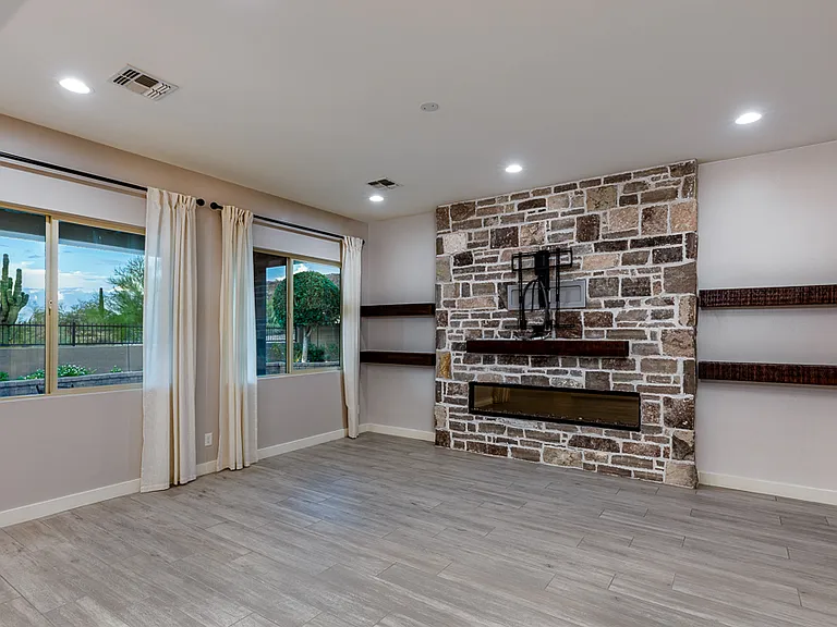 9216 W White Feather Ln — Photo 16