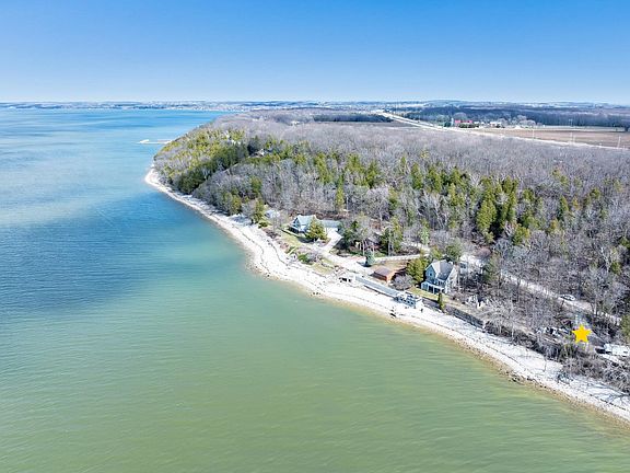 3rd image of 5341 Edgewater Beach Rd