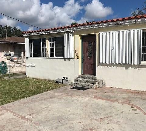 3rd image of 135 NW 34th Ave
