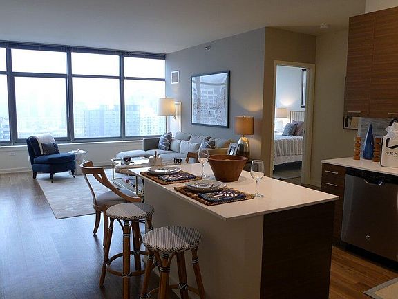 2nd image of 365 W Chicago Ave #2104