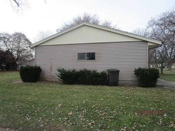 2nd image of 603 Hiawatha Dr