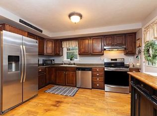 135 Lunns Way, Plymouth, MA 02360
