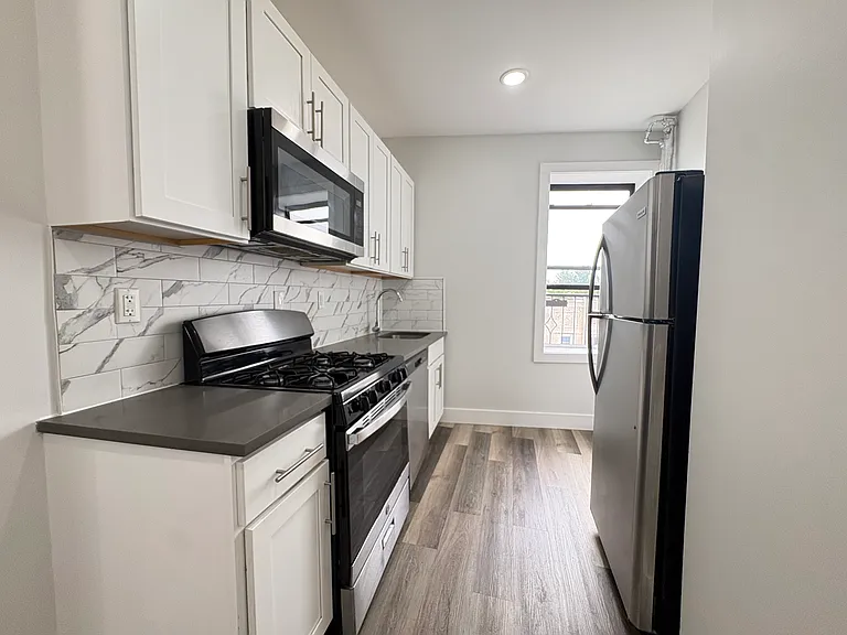 158 Bergen Ave #45 — Photo 1