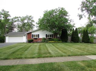 21W255 Canary Rd, Lombard, IL 60148