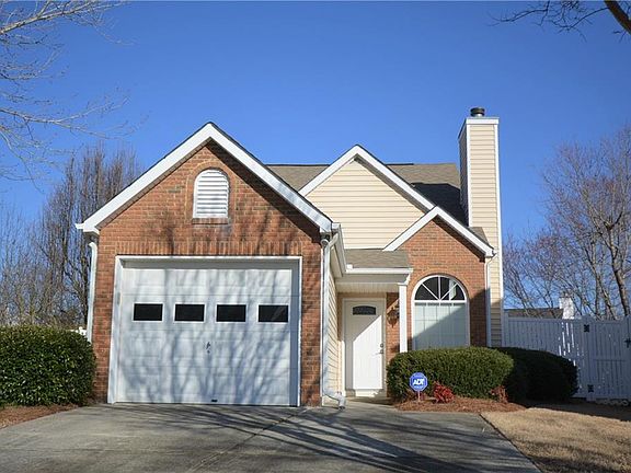 3rd image of 745 Avening Ct