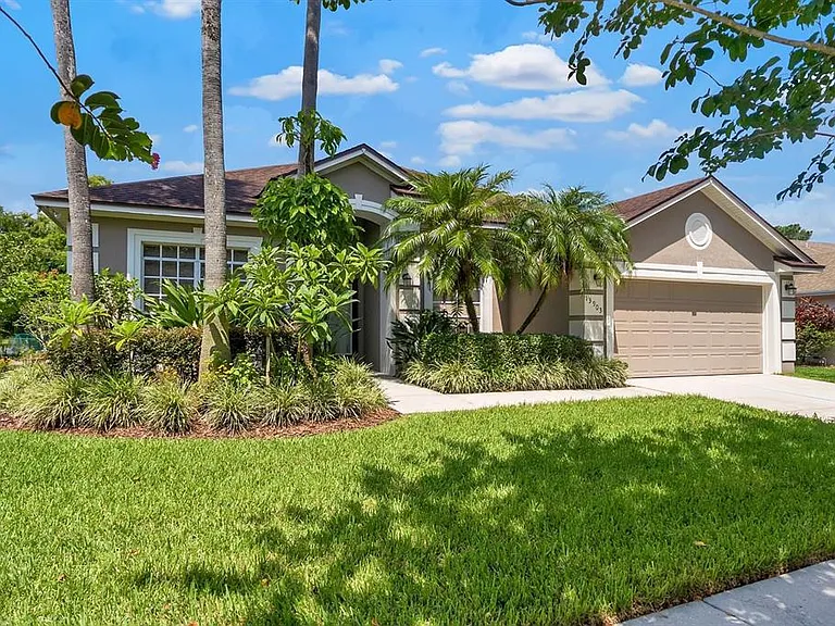 13903 Bluewater Cir — Photo 3