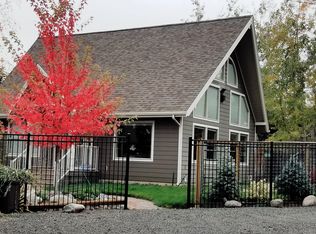 704 S East St, Joseph, OR 97846