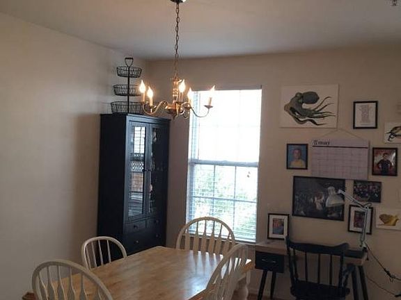 4th image of 21203 Delevan Way