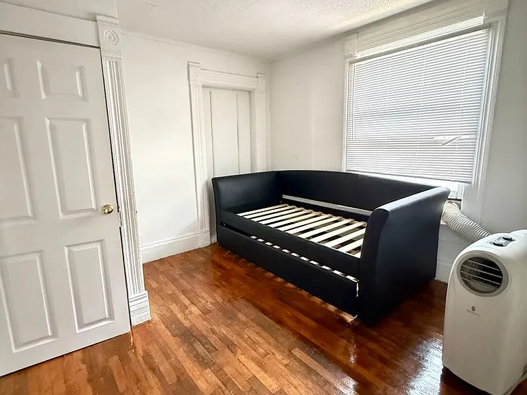 1610 SW Clay St — Photo 7