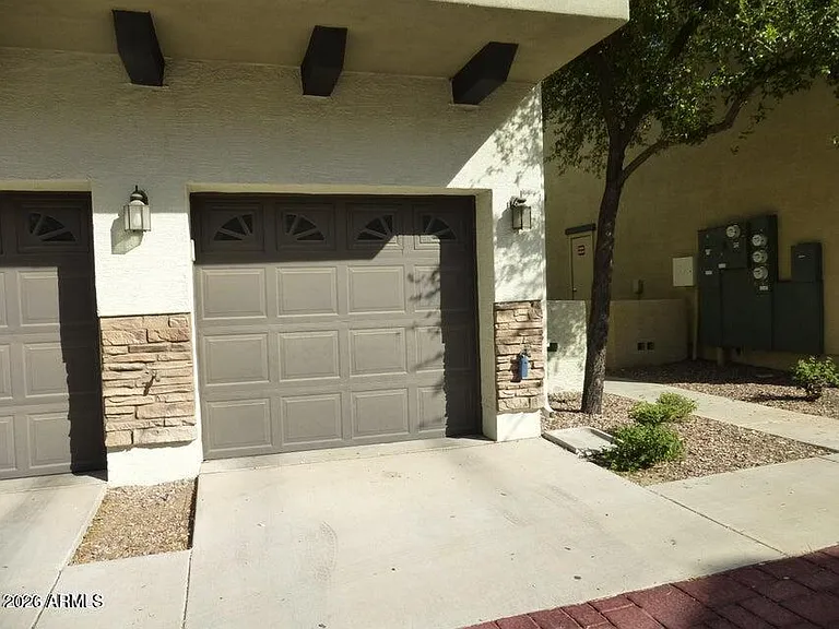 2727 N Price Rd #28 — Photo 14