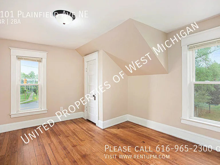 3101 Plainfield Ave NE — Photo 8