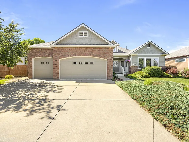 3226 Coneflower Ct — Photo 1