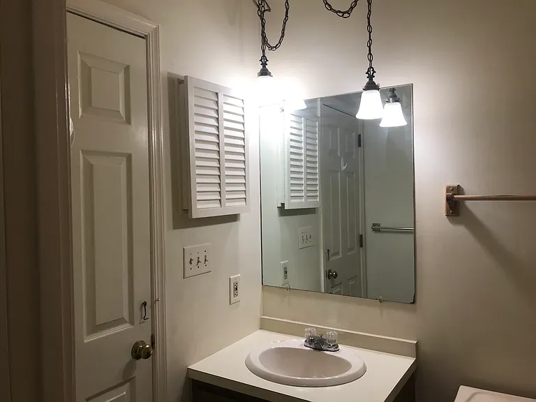 222 Cambridge Ct — Photo 35