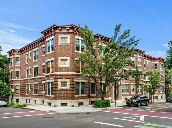 105 Winchester St #3, Brookline, MA 02446