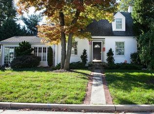49 Voorhees Pl, Metuchen, NJ 08840