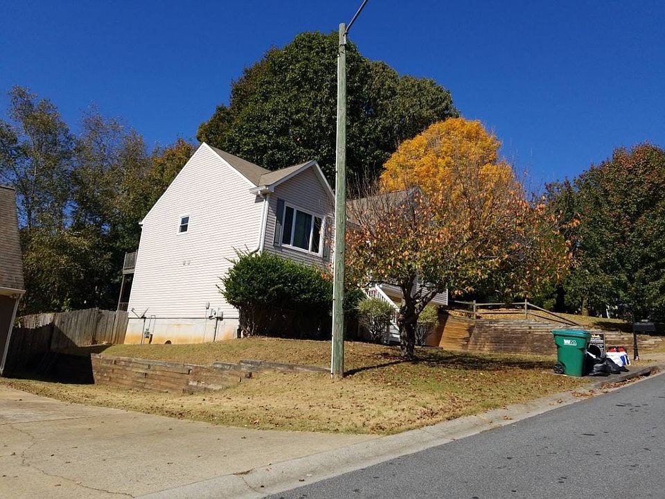 2nd image of 4010 Mount Vernon Dr