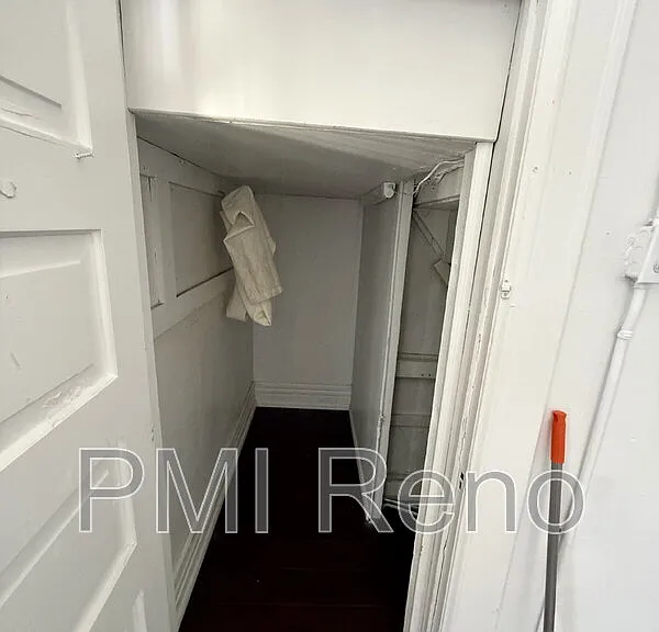 46 W 10th St #5 — Photo 5