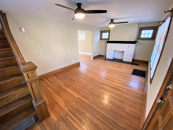 3rd image of 1327 W 3rd Ave