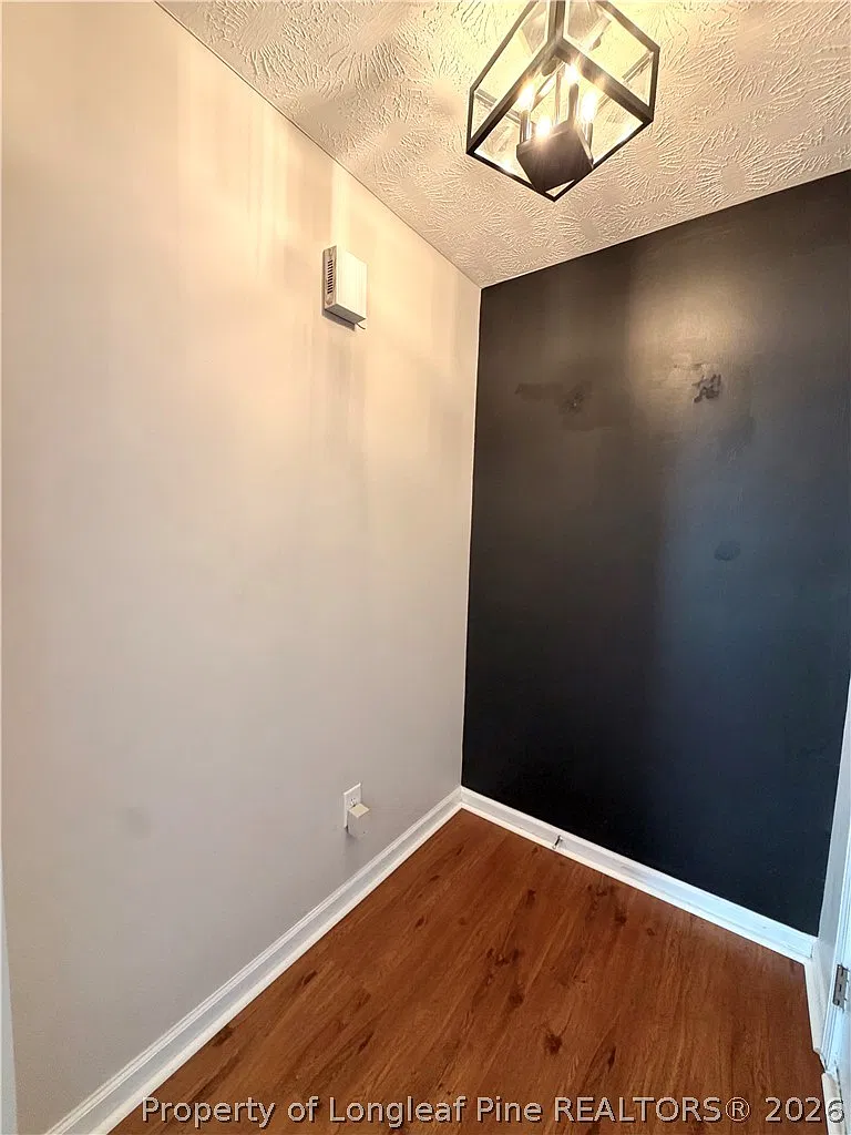 3 bed, 2.5 bath, 1593 sqft, $1,800 — Photo 2