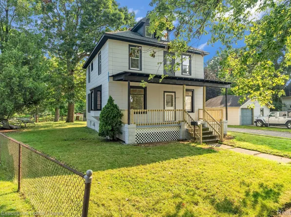 2601 Peavey St, Port Huron, MI 48060