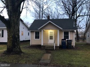 9012 W Cornbread Rd, Yorktown, IN 47396