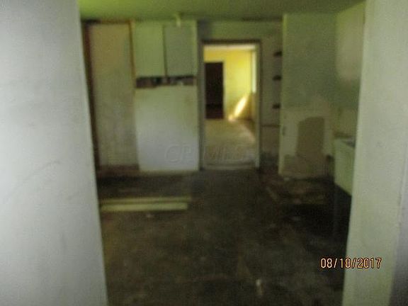 5th image of 265 Robinwood Ave