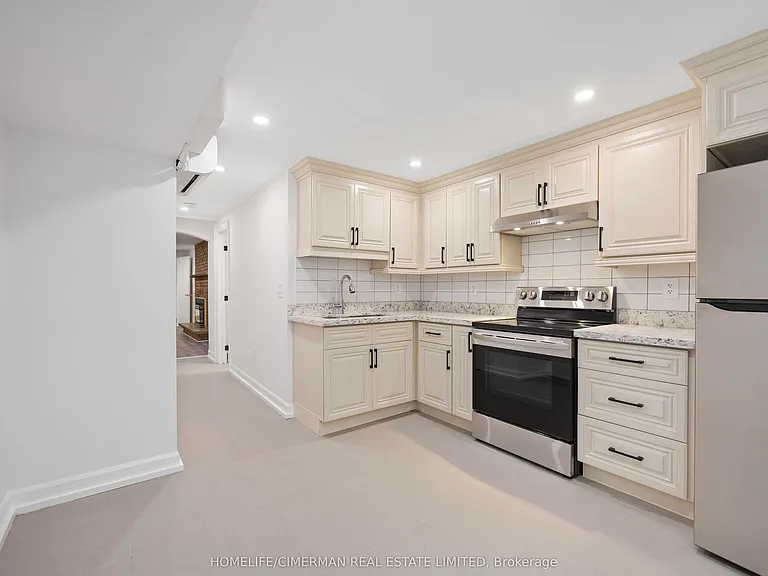 861 Ossington Ave #LOWER — Photo 17