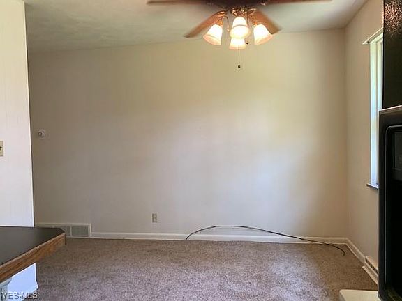5th image of 1325 Eastbrook Dr