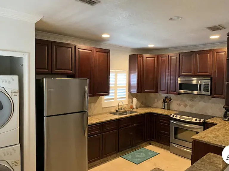 1515 E Central Blvd — Photo 11