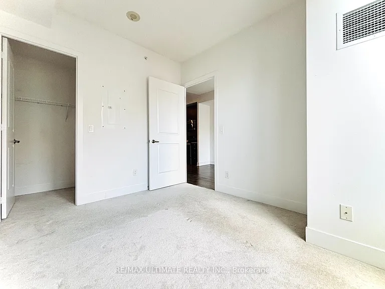68 Merton St #803 — Photo 17