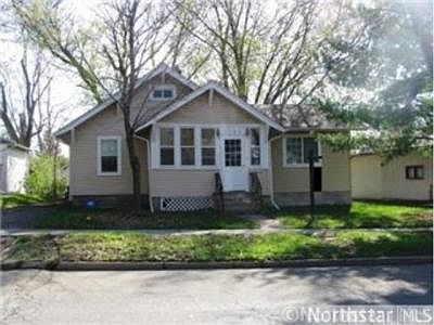 1st image of 1586 Payne Ave