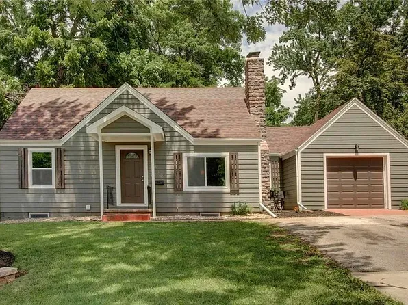 7812 W 60th St, Overland Park, KS 66202