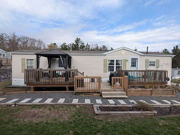 2nd image of 1007 Racoon Rd #133
