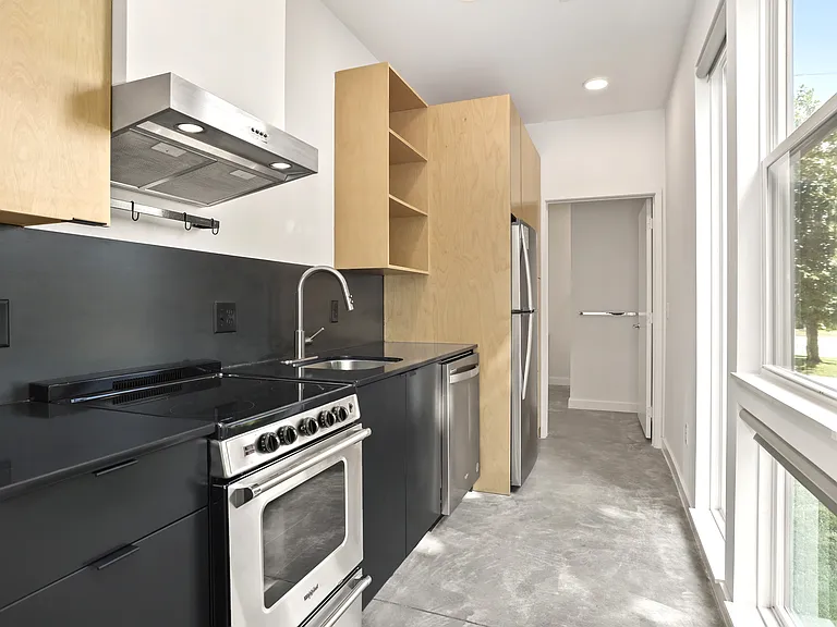 South Yard Lofts — Photo 27