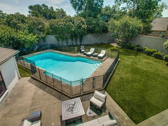 3rd image of 4150 Shady Hill Dr