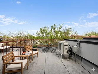 492 Gates Avenue, #4C