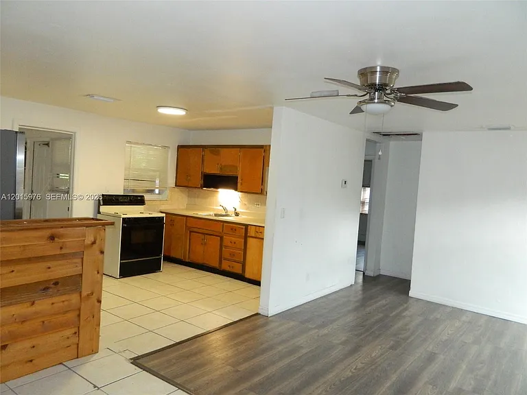 1340 SW 34th Ave — Photo 6