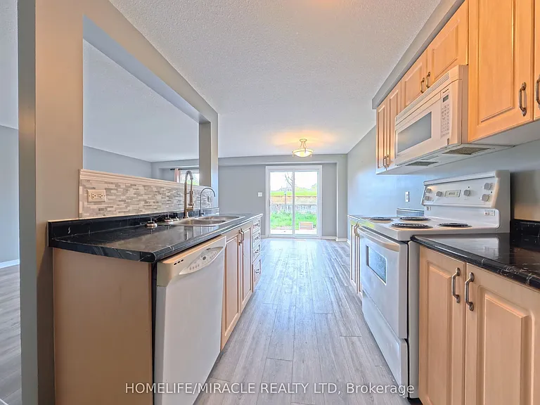 193 Prosperity Dr — Photo 18
