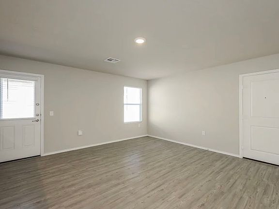 5th image of 13111 Ashworth Blvd #A1