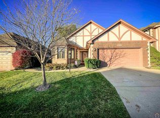 2469 SW Brookhaven Ln, Topeka, KS 66614