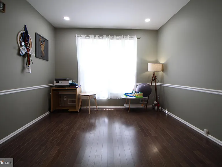 15 Kentsdale Dr — Photo 33
