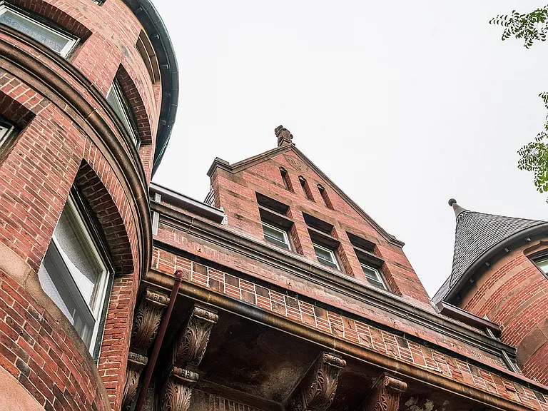 1404-1406 Beacon St Exterior