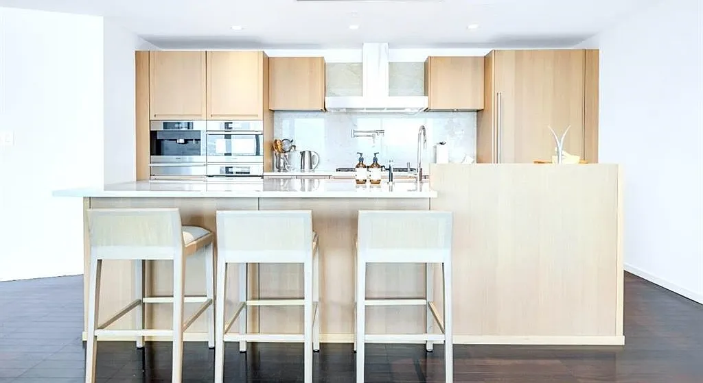 2 bed, 2187 sqft, $14,900 — Photo 3