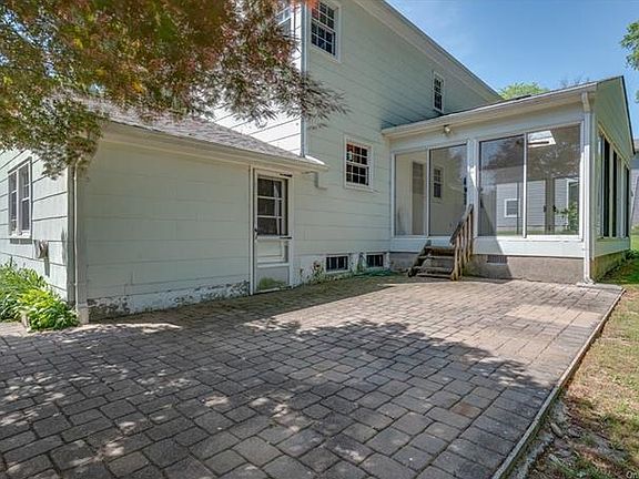 2nd image of 595 Gilbert Ave