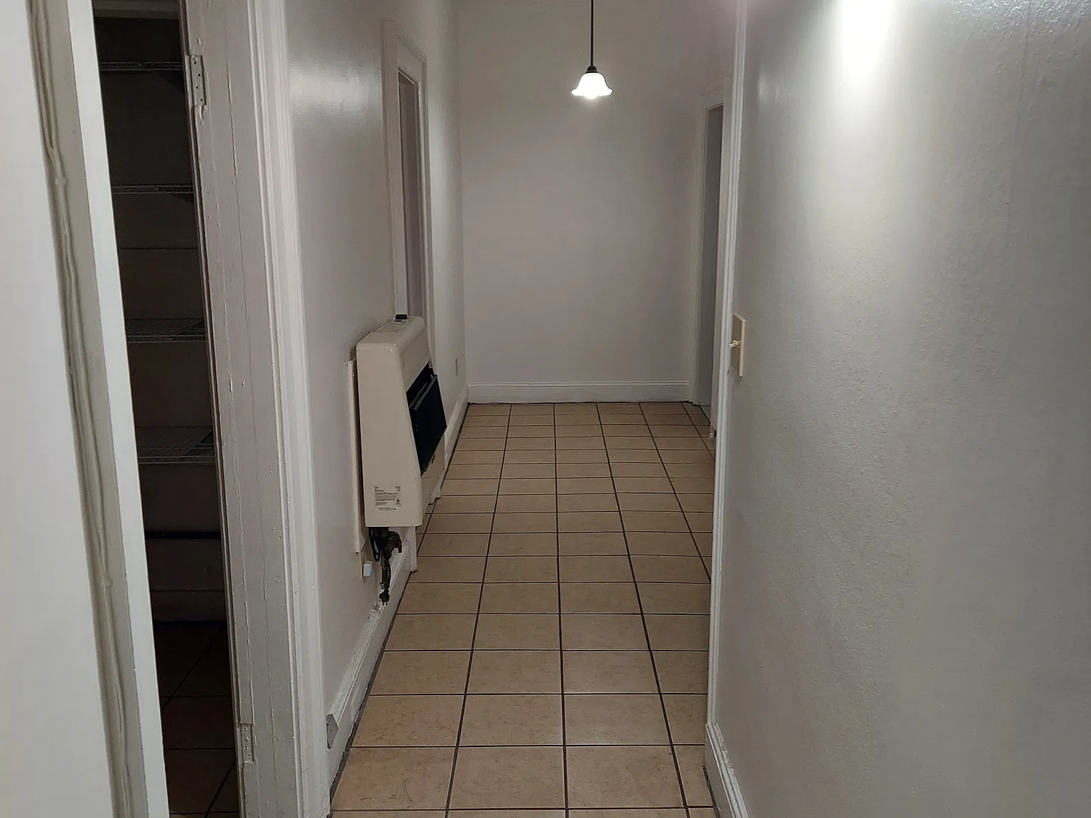 1 bed, $950 — Photo 1